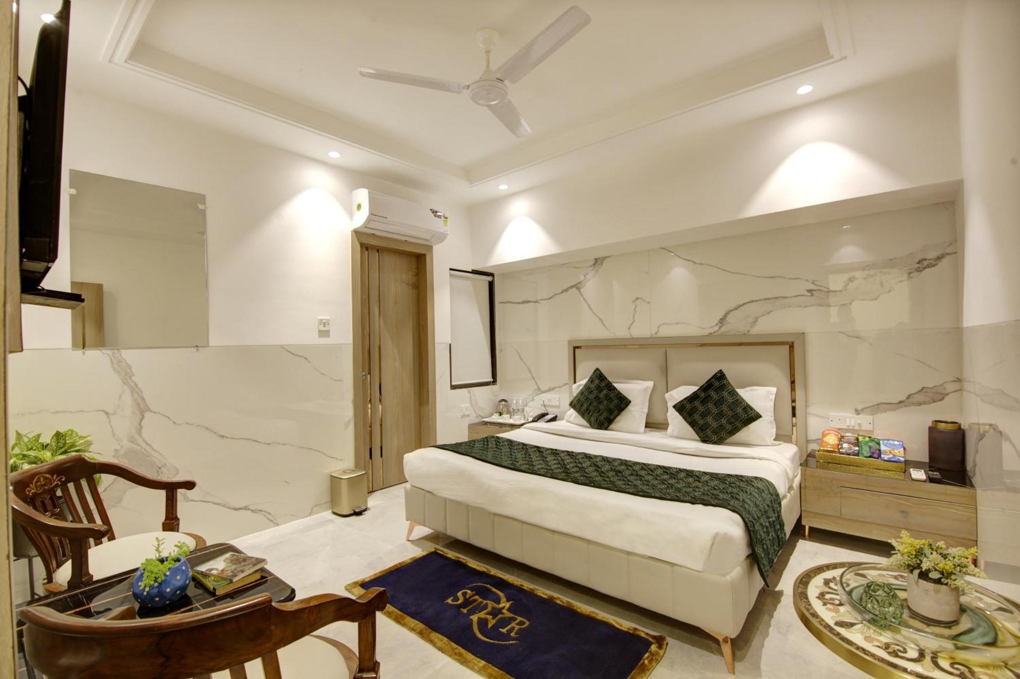 Hotel Transit International- Aerocity Delhi Airport New Delhi Exteriör bild