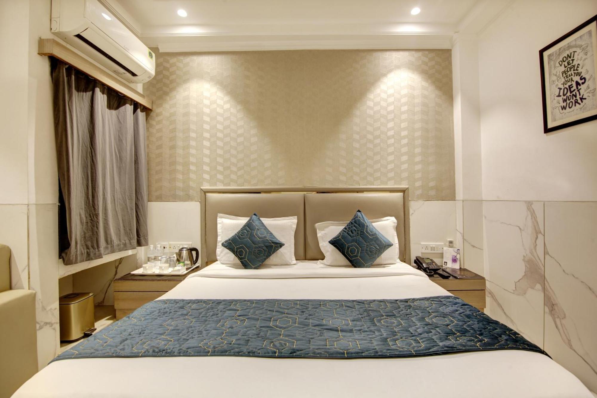 Hotel Transit International- Aerocity Delhi Airport New Delhi Exteriör bild