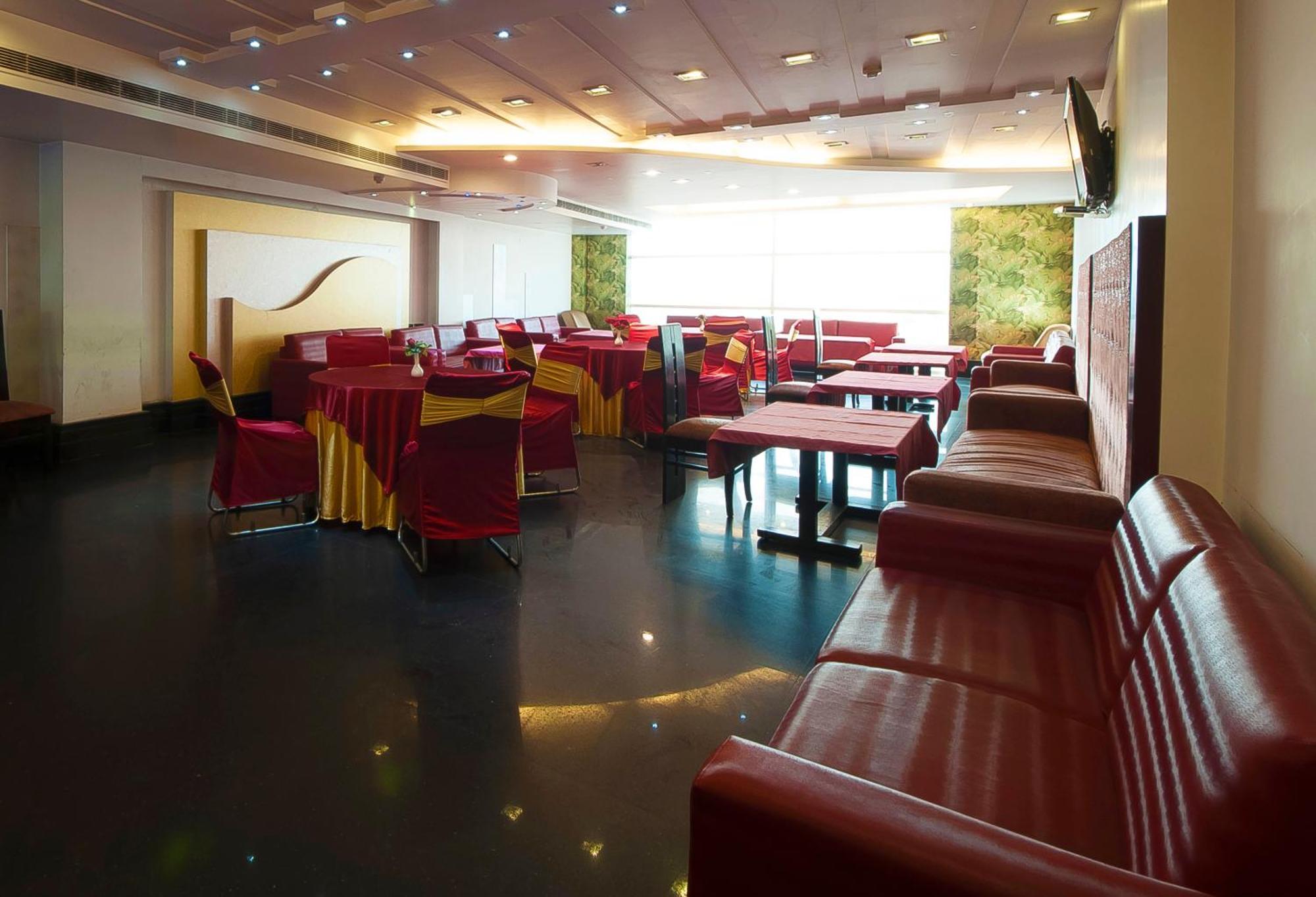 Hotel Transit International- Aerocity Delhi Airport New Delhi Exteriör bild