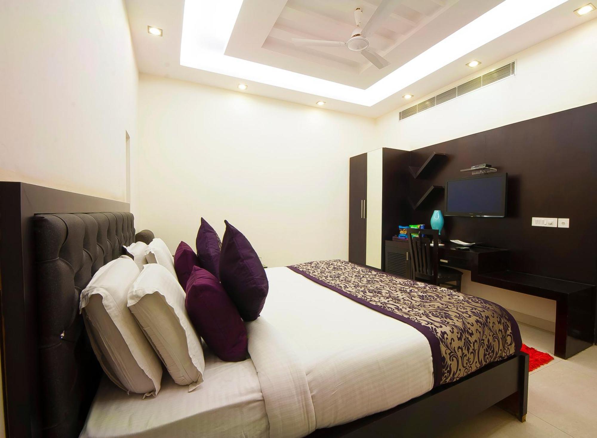 Hotel Transit International- Aerocity Delhi Airport New Delhi Exteriör bild