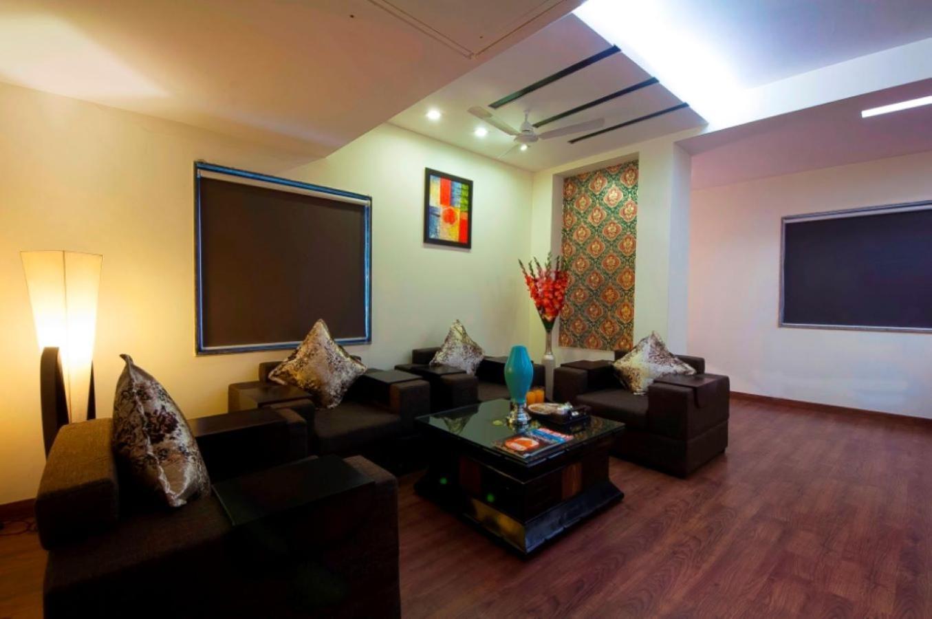 Hotel Transit International- Aerocity Delhi Airport New Delhi Exteriör bild
