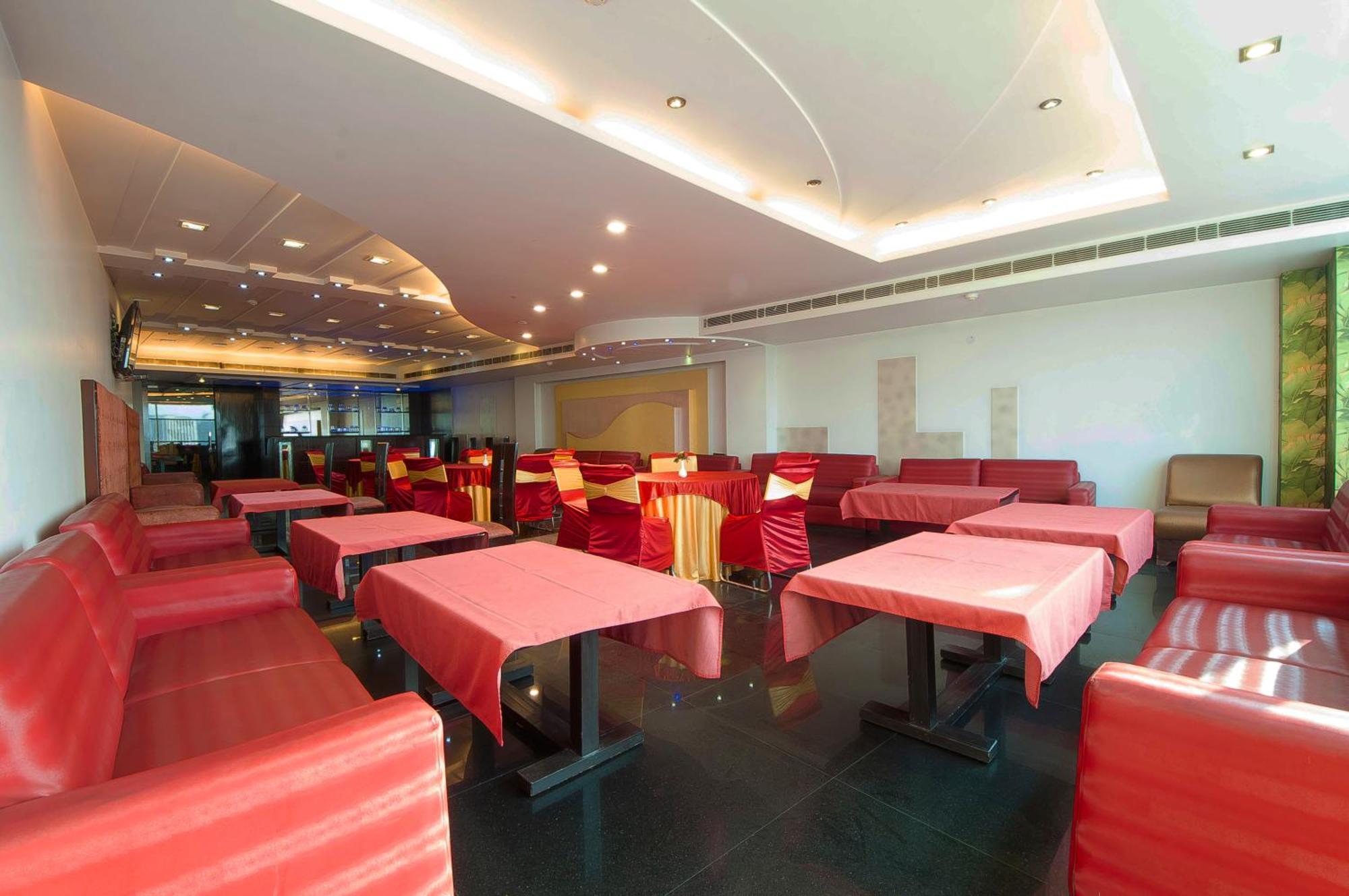 Hotel Transit International- Aerocity Delhi Airport New Delhi Exteriör bild